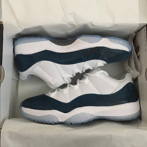 nike air jordan 11 retro low le